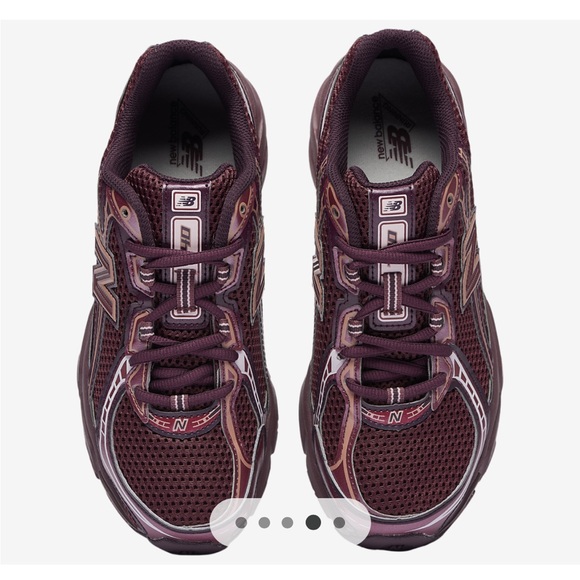 New Balance Women's Maroon and Rose Lace-Up Athletic Shoe 740 size 8 - Picture 4 of 5